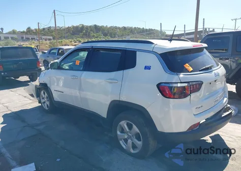 2018 Jeep Compass Latitude z USA, uszkodzony, nr VIN 3C4NJDBB0JT179301